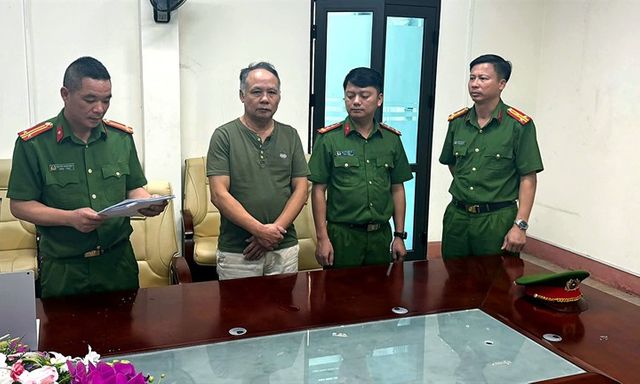 Lào Cai: Bắt tạm giam cựu công chức thuế liên quan sai phạm tại Tổ thu phí cửa khẩu Kim Thành