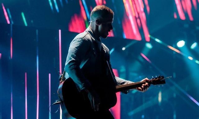 Thí sinh Idol bị kết án sau khi sát hại vợ, bật khóc tại tòa khi nghe lời đau xót của 2 con