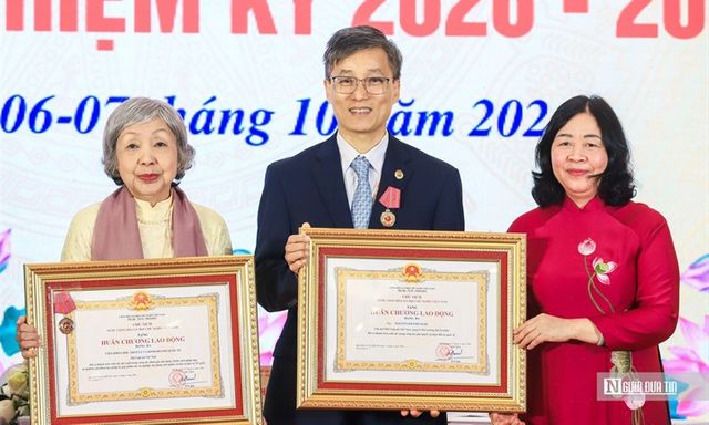 Hội Luật gia Việt Nam đón nhận nhiều Huân chương cao quý tại Đại hội đại biểu toàn quốc lần thứ XV