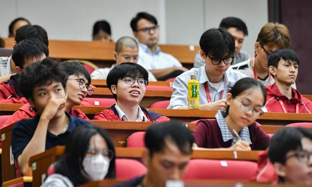 Đại học Bách khoa Hà Nội tặng mỗi sinh viên 100.000 đồng: Sinh viên cần lưu ý điều kiện để nhận đủ