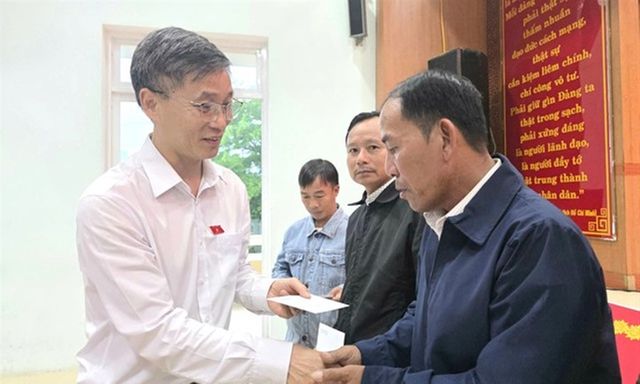 Đại biểu Quốc hội đề nghị giải quyết ngay vướng mắc về chính sách người có công, rà soát nhà xuống cấp vùng quy hoạch