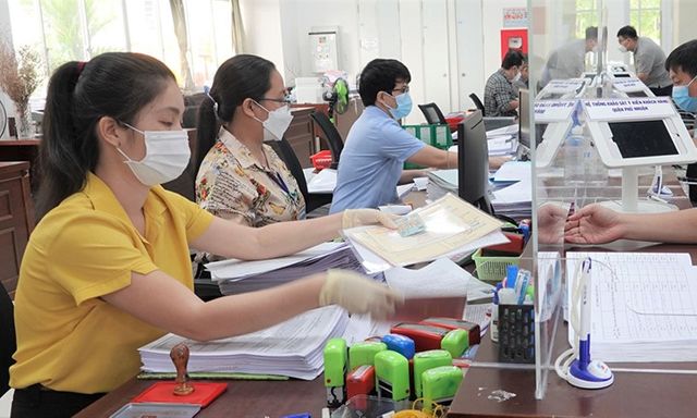 TP.HCM đổi cách tính thu nhập tăng thêm, chia 4 mức hưởng theo xếp loại, cụ thể thế nào?