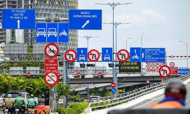 Toàn cảnh 24h: Chi tiết đề xuất mới về biển báo, khoảng cách đặt biển cảnh báo trên cao tốc