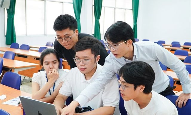 Giảng viên được cử đi học thạc sĩ, tiến sĩ có được tính phụ cấp thâm niên?