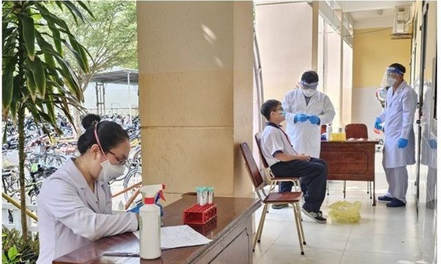 Học sinh thứ 4 mắc não mô cầu: Khi nào trẻ cần đi khám ngay?