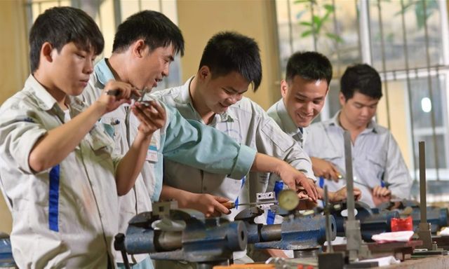 Bộ GD&ĐT ban hành quy định mới về bồi dưỡng năng lực thực hành nghề cho giáo viên dạy nghề