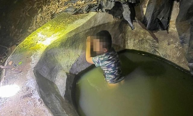 Toàn cảnh 24h: Xót xa tình trạng của bé trai 3 tuổi mất tích hơn 14 giờ lúc được tìm thấy