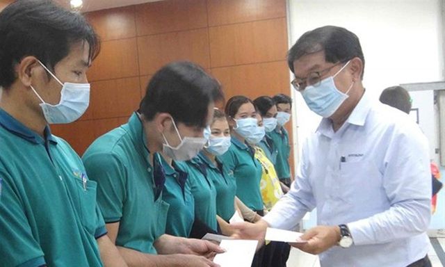 Đề xuất thưởng Tết sớm: Người lao động phấn khởi, doanh nghiệp linh hoạt