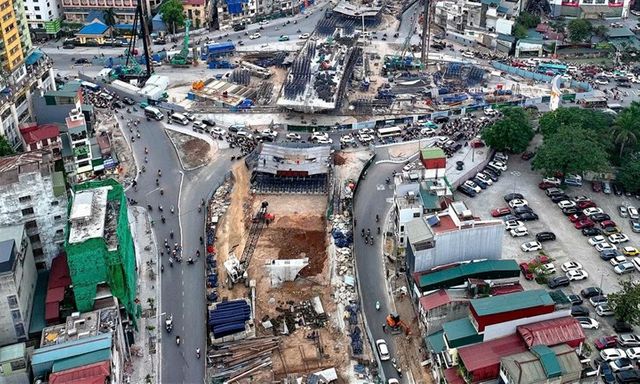 Hà Nội: CSGT khuyến cáo người dân khi di chuyển qua 62 vị trí rào chắn