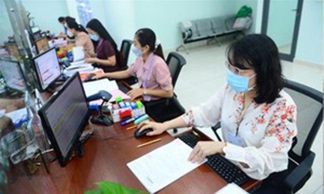 Cán bộ không chuyên trách ở ấp bị trừ 25% phụ cấp đóng BHXH có đúng quy định?