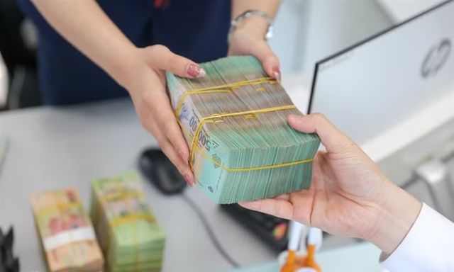Lãi suất ngân hàng nào cao nhất hôm nay 27/10/2026?