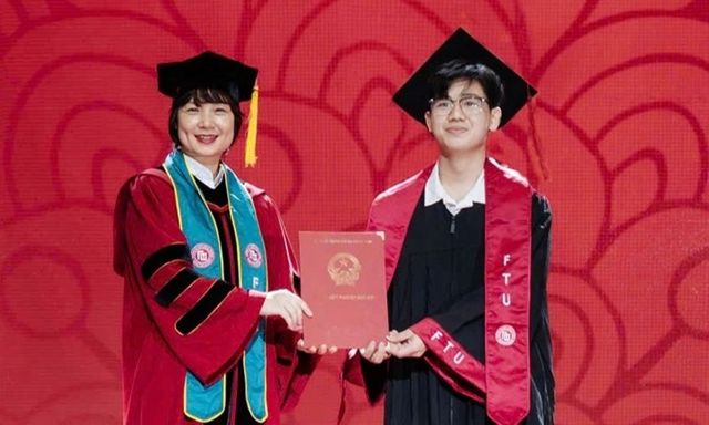 Nam sinh Hải Phòng lập cú đúp thủ khoa Đại học Ngoại thương, tốt nghiệp sớm với điểm tuyệt đối