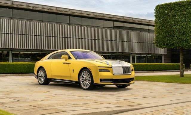 Rolls-Royce Spectre bản đặc biệt Semaphore với màu sơn siêu 