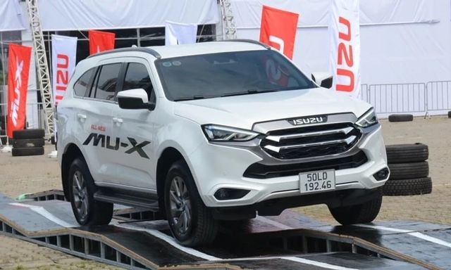 Top xe bán chậm Isuzu D-Max và MU-X bị triệu hồi do lỗi phần mềm