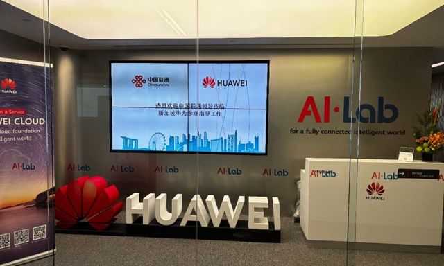 Huawei phủ nhận cáo buộc “copy” mô hình AI của Alibaba