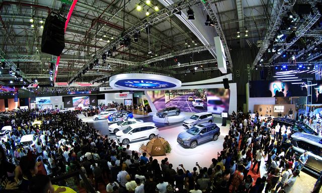 Vietnam Motor Show 2025 lại “lỗi hẹn” với người hâm mộ