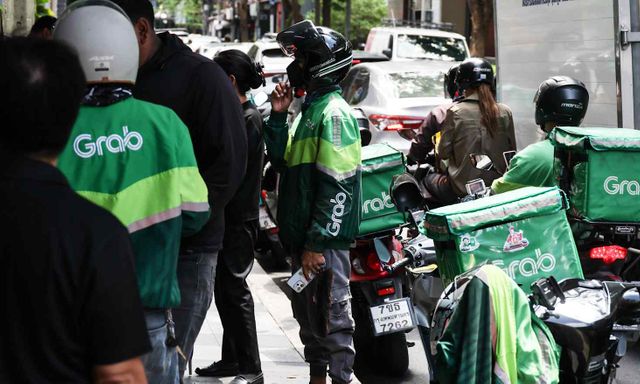 Grab ‘bơm’ 706 triệu USD giữ chân tài xế, báo lãi tăng hơn 7 lần