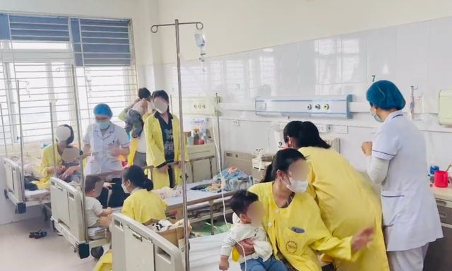 BV Bệnh nhiệt đới Trung ương cảnh báo hàng loạt trẻ em nhập viện, nguy cơ biến chứng nặng 
