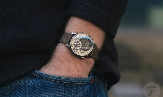 Choáng đồng hồ giá gần 1 tỷ đồng “cháy hàng” sau 3 ngày ra mắt: Vì sao Armin Strom khiến giới sưu tầm toàn cầu xuống tiền?