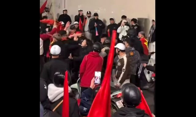 Nóng: Công an Hà Nội bắt 5 đối tượng trong vụ sàm sỡ cô gái, tấn công người bạn trai khi 