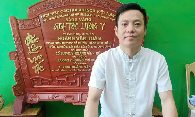 Nhân viên ngân hàng bỏ nghề thành 