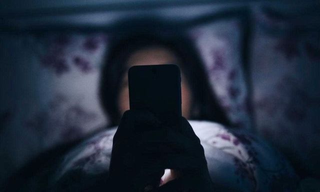 Ngủ sau khung giờ này, bạn đang tự “bào mòn” thận: Nguy cơ suy thận gần hơn bao giờ hết! 