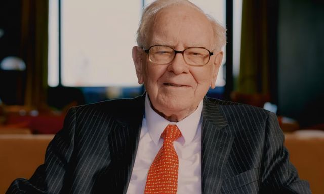 Một đại gia chi hơn 237 tỷ đồng để ăn trưa với tỷ phú Warren Buffett