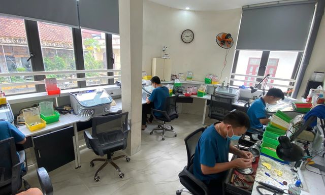 Danh sách 33 cơ sở sản xuất, kinh doanh răng giả bị Sở Y tế Hà Nội xử phạt: Chuyển 1 vụ đến công an tiếp tục điều tra