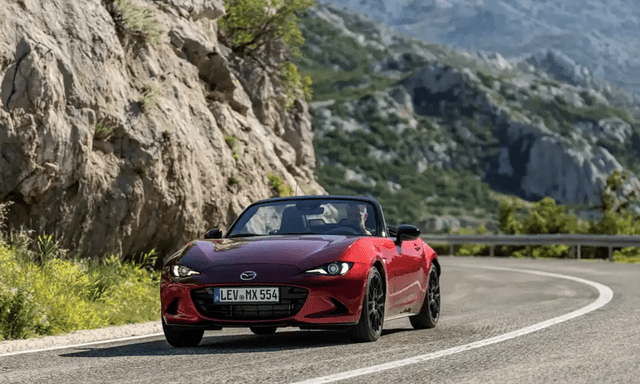 Mazda xác nhận MX-5 sẽ có bản thuần điện: Huyền thoại xe thể thao đứng trước cuộc thay đổi lớn nhất lịch sử