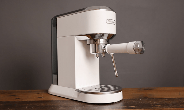 Máy pha cà phê 8 triệu đồng của De’Longhi, vì sao người dùng vẫn phải mua thêm máy xay?