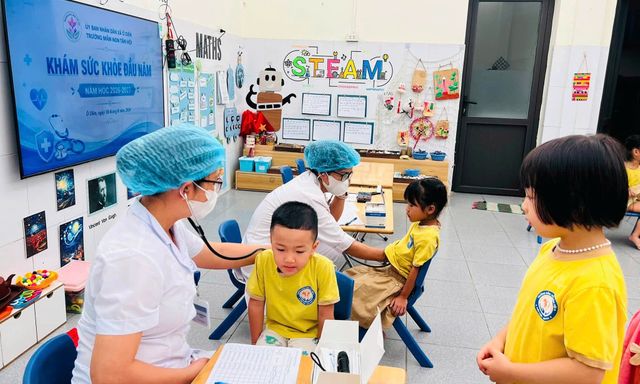 Hà Nội thông báo lịch khám sức khỏe miễn phí cho 2,2 triệu trẻ em, học sinh