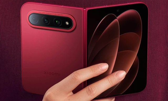 Vừa công bố ra mắt, Xiaomi Fold 18 đã vướng nghi vấn đạo nhái poster quảng cáo của Huawei: Giống nhau từng chi tiết nhỏ