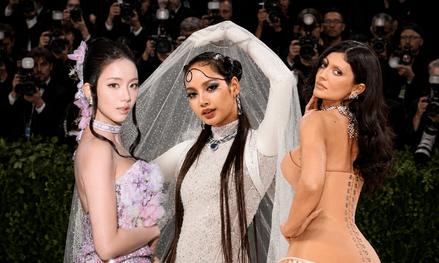 Lisa và con số 19,7 triệu USD: Khi mỗi bước chân tại Met Gala đều được quy ra 