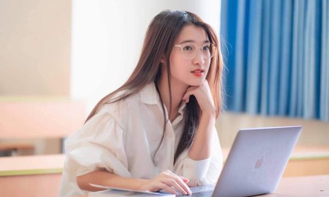 Nàng dâu nhà tỉ phú - Á hậu Phương Nhi: Đam mê học luật, 19 tuổi đăng ký hiến tạng, nhan sắc ngày càng thăng hạng 