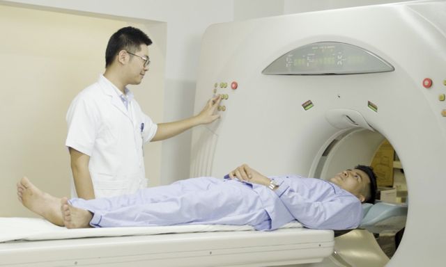 Năm 2025, Viện Ung bướu TP HCM tiếp nhận 1,08 triệu lượt khám, tăng hơn 200.000 lượt so với năm 2024