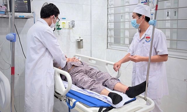 Hơn 70 ca nghi ngộ độc thực phẩm, Quảng Ngãi tạm ngưng chuỗi bánh mì nổi tiếng
