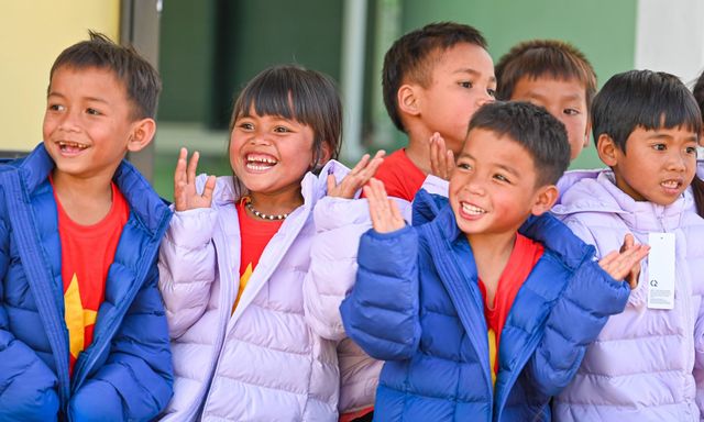 Lớp học mới ở Cồn Roàng: Điểm tựa cho thầy trò vùng biên