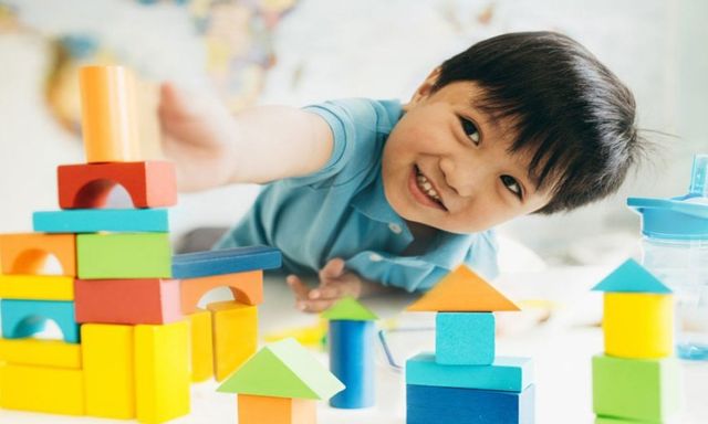 Giáo sư ĐH Thanh Hoa chỉ rõ: 3 dấu hiệu chỉ có ở trẻ thông minh, 20 năm sau AI vẫn không thể thay thế