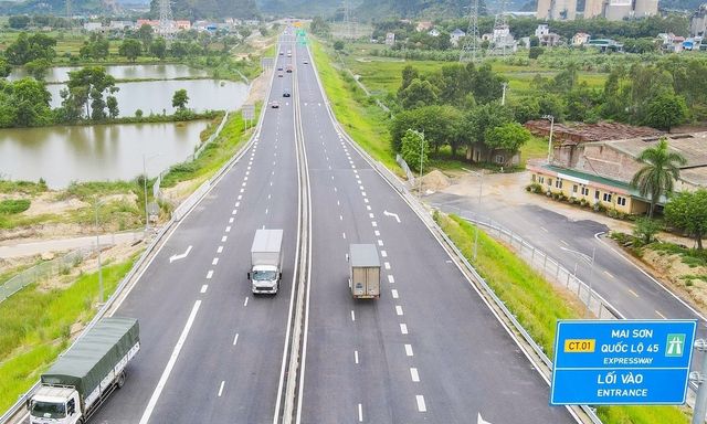 Từ 22h đêm nay (2-3), 5 tuyến cao tốc Bắc - Nam chính thức thu phí: Thấp nhất 900 đồng/km