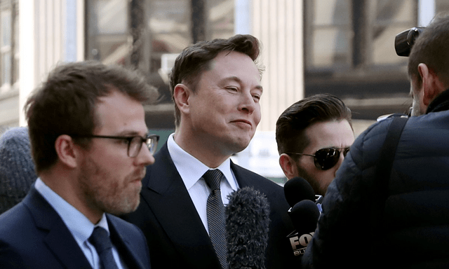 Tỷ phú Elon Musk nói thẳng 3 ĐIỀU tạo nên khoảng cách giữa người giàu và người nghèo: Tiền chỉ là phần nổi của tảng băng