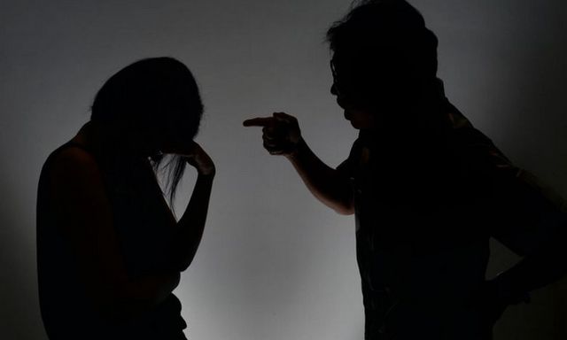 Ngày càng nhiều nam giới bị bạo lực gia đình, nhưng con số thống kê về 