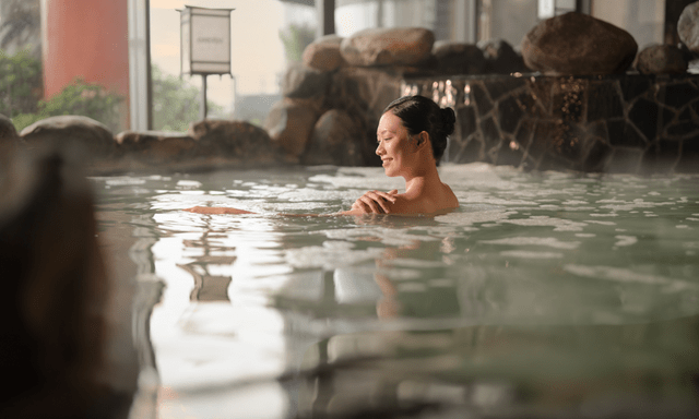 Giải mã sức mạnh thầm lặng của dòng khoáng nóng: Bí quyết chống lão hóa và trường thọ của nhiều thành phố hiện đại