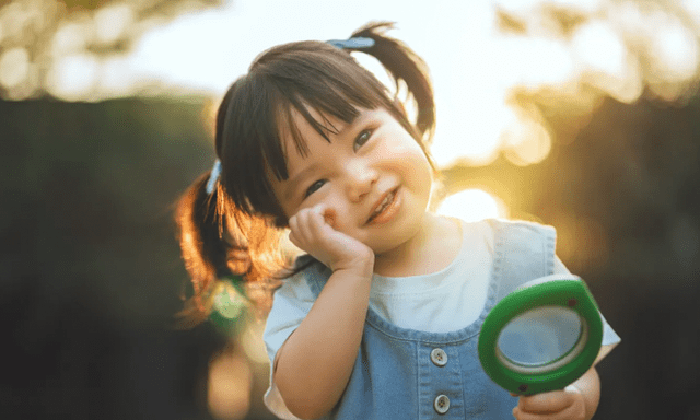 Chuyên gia chỉ rõ: Muốn con EQ cao vượt trội, cha mẹ thường xuyên hỏi 9 câu này mỗi ngày