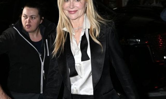 Trước thềm Met Gala 2026: Tỷ phú Jeff Bezos và Lauren Sanchez mở tiệc quy tụ dàn sao hạng A, Nicole Kidman, Kendall Jenner gây chú ý