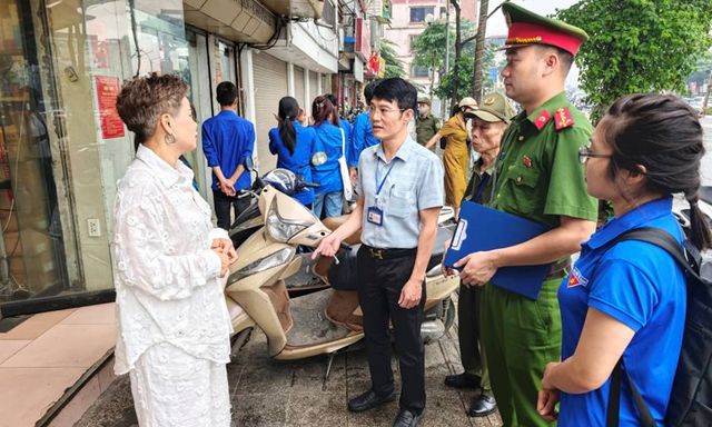 Hà Nội quyết liệt 