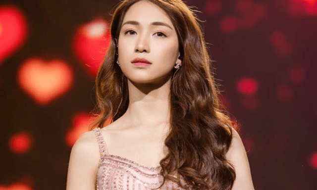Hoà Minzy phát thông báo khẩn