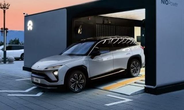 Một 'vua pin' tuyên bố sẽ xây 10.000 trạm đổi pin ô tô điện vào năm 2028, phục vụ 1 triệu xe mỗi ngày chỉ với 3 phút