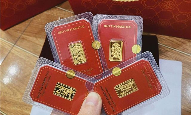 Giá vàng nhẫn trơn, vàng miếng sáng 18/8 tại SJC, PNJ, Bảo Tín Mạnh Hải, Mi Hồng,... 