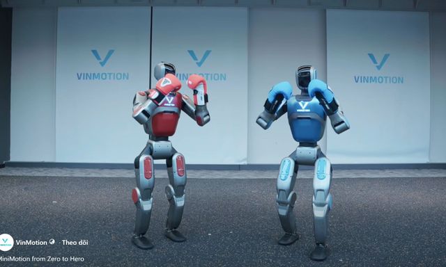 Tỷ phú Phạm Nhật Vượng gây bất ngờ với robot mới: Có thể nhào lộn và chịu tải tới 85kg