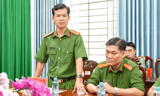 Bắt Lê Tấn Bửu, thu giữ 8 cây vàng SJC, gần 200 triệu tiền mặt, 2 xe máy cùng 3 điện thoại di động